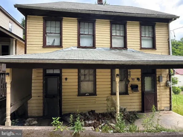 90 Douglas Ave, Lonaconing, MD 21539