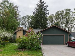 2680 Acorn St, Lebanon, OR 97355