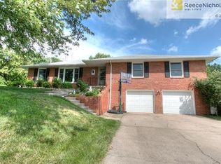 5012 N Flora Ave, Kansas City, MO 64118