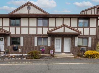 260 Scott Rd APT 10, Waterbury, CT 06705