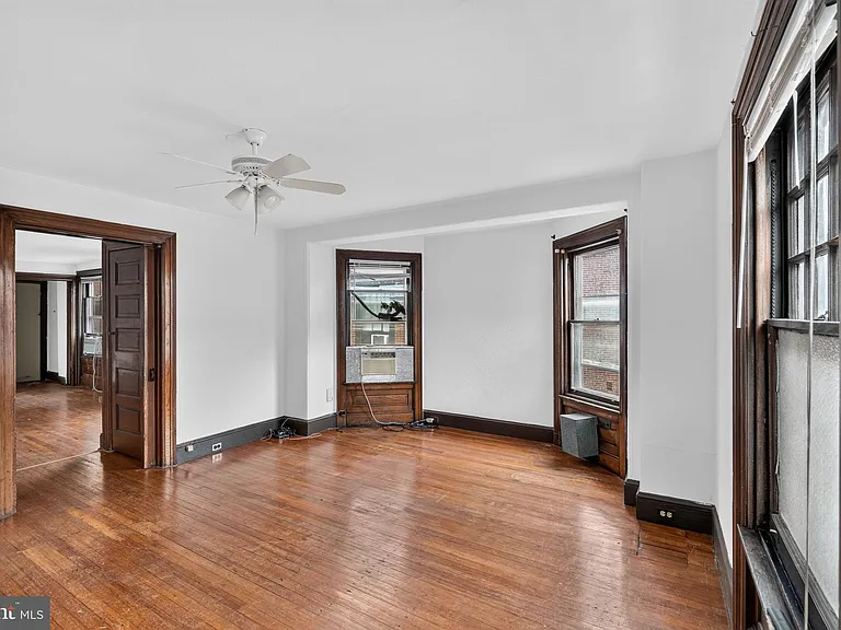 1816 Pine St #3R — Photo 11