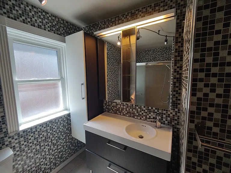 7924 Delmar Blvd — Photo 12