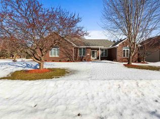 1 Brookwood Ct, Appleton, WI 54914