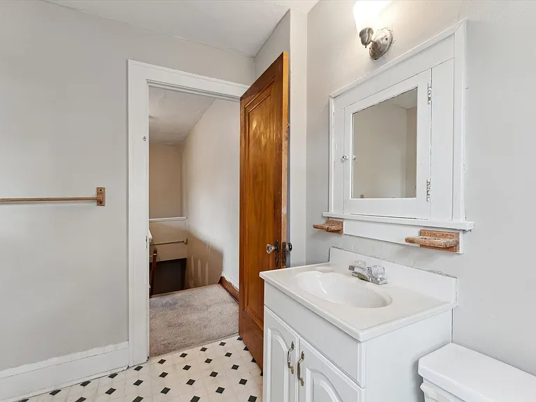 13108 Cedar Rd Cleveland Heights Oh 44118 — Photo 38