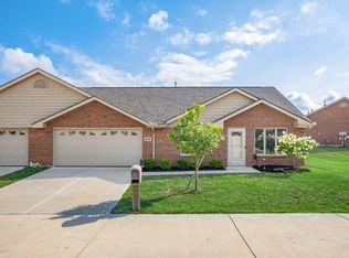 859 Autumn Chase Ln, Marysville, OH