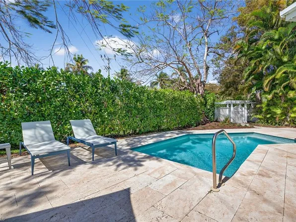 660 8th AVE S, NAPLES, FL 34102