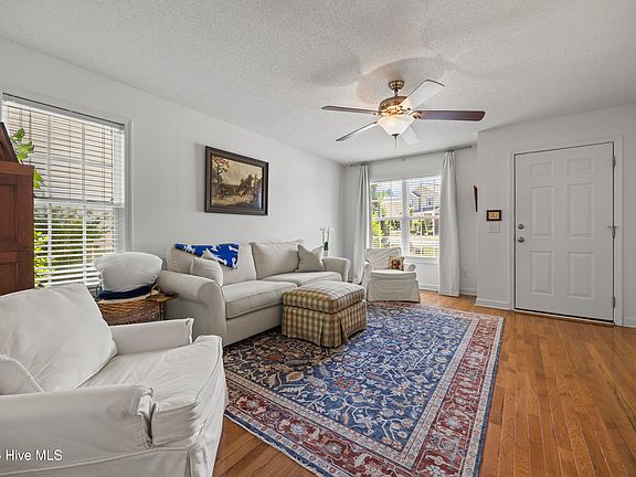 4th image of 114 Lightwater Drive