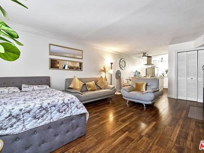 7045 Woodley Ave Unit 110, Van Nuys, CA, 91406