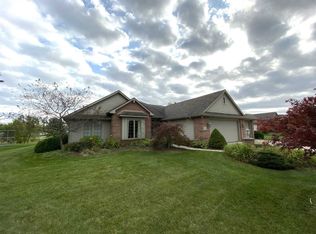 2022 W Autumn Ln, Fort Wayne, IN 46845