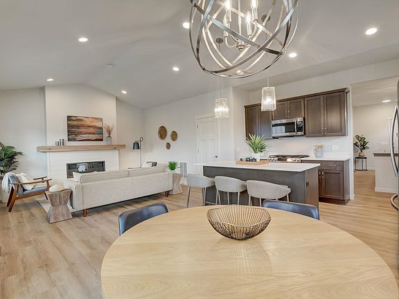 2nd image of 2911 Mizuna Dr