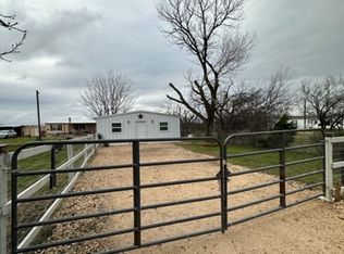 1402 Scarbrough St #A, Buffalo Gap, TX 79508