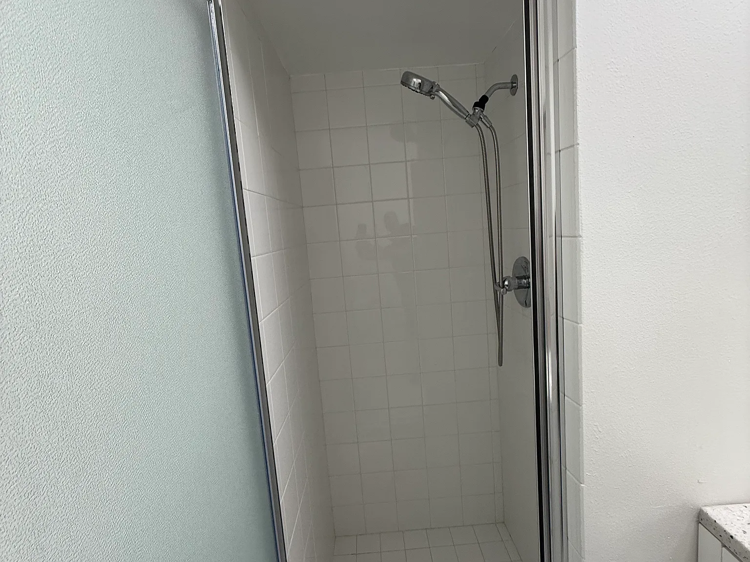 Studio, 450 sqft, $1,600 — Photo 4