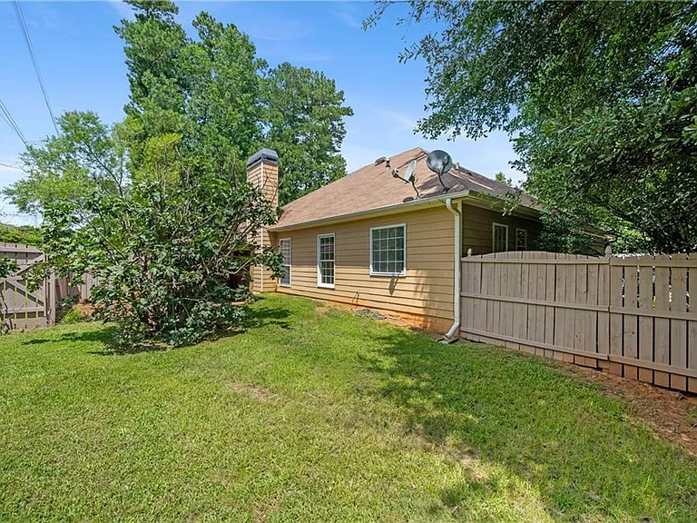 6375 Seymour Pl NW — Photo 33