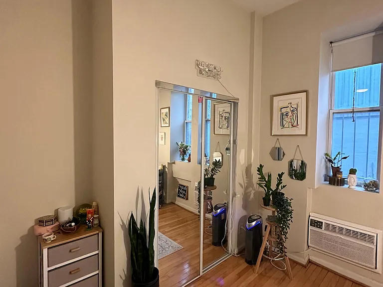 Larger bedroom 1