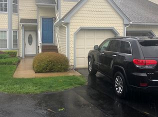 72 Poplar Pl, Freehold, NJ 07728
