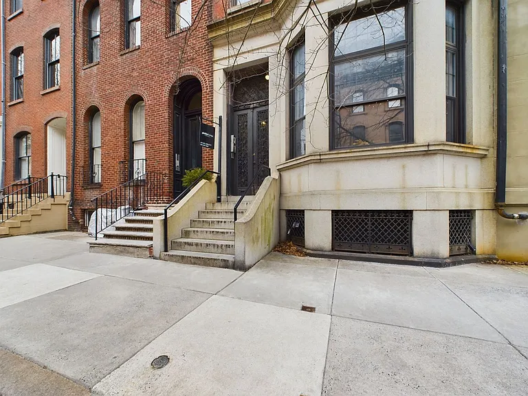2030 Spruce Street — Photo 13