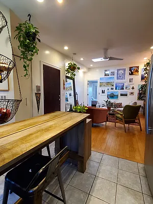 Rented by Compass | media 21