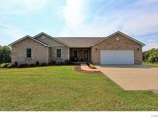 3679 Sand Creek Rd, Farmington, MO 63640