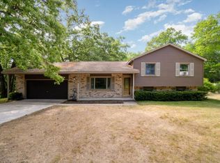 6834 Roanoak Rd, Oscoda, MI 48750