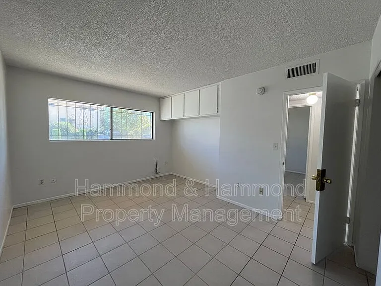 7924 Laurel Canyon Blvd #9 — Photo 14