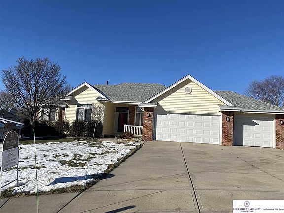 2nd image of 2206 N 151st St