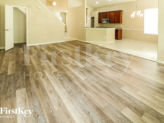 3rd image of 19119 Cypress Reach Ln