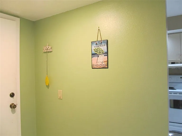 4733 Winslow Beacon #13 — Photo 4
