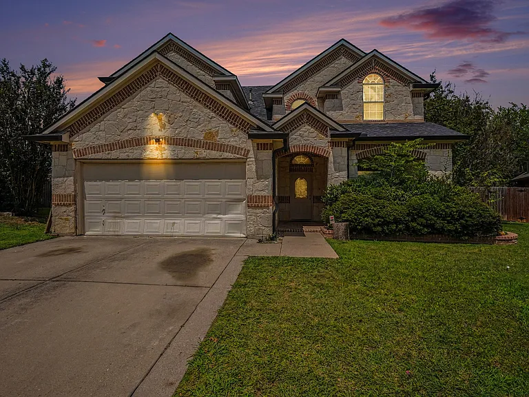 8660 Lariat Cir — Photo 32
