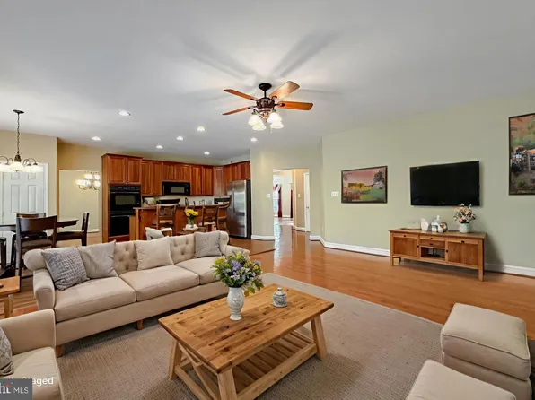 23423 Canna Ct, California, MD 20619