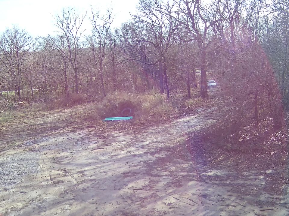 2nd image of E 405th Rd