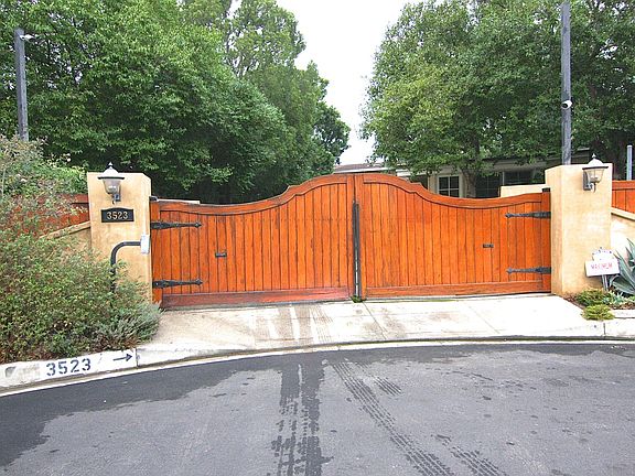 2nd image of 3523 Wrightwood Ct