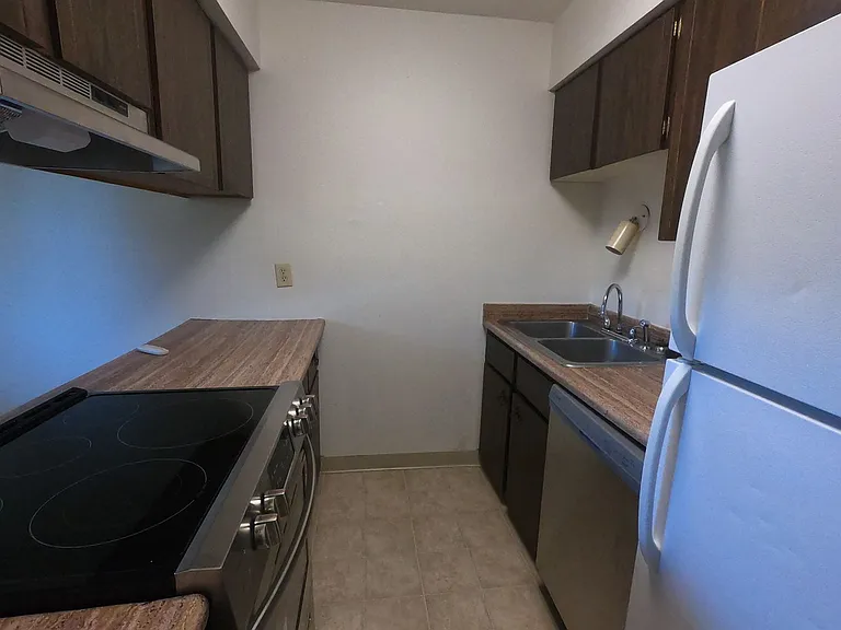 1608 Garfield Avenue — Photo 15