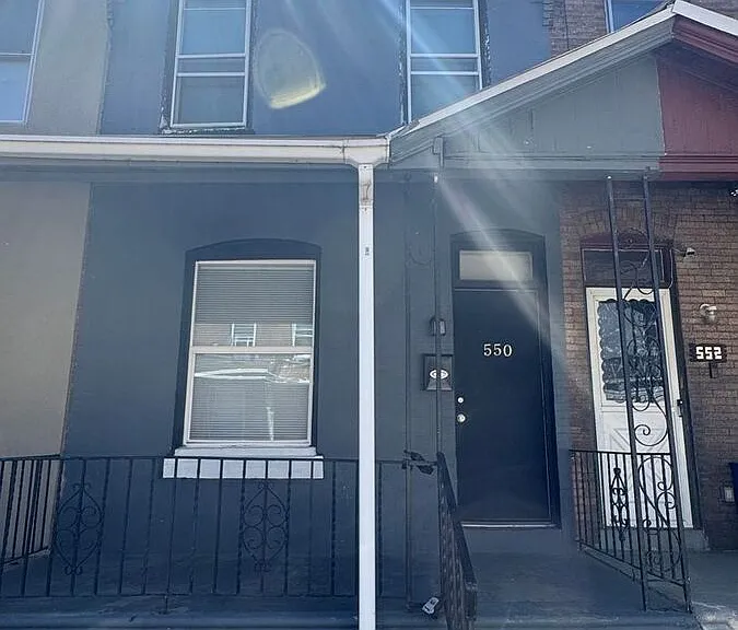 550 N Paxon St — Photo 30