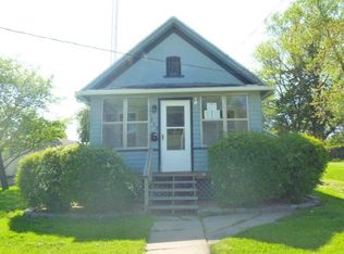 735 S Avenue C, Washington, IA 52353
