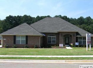 621 Summer Cove Cir, Madison, AL 35757