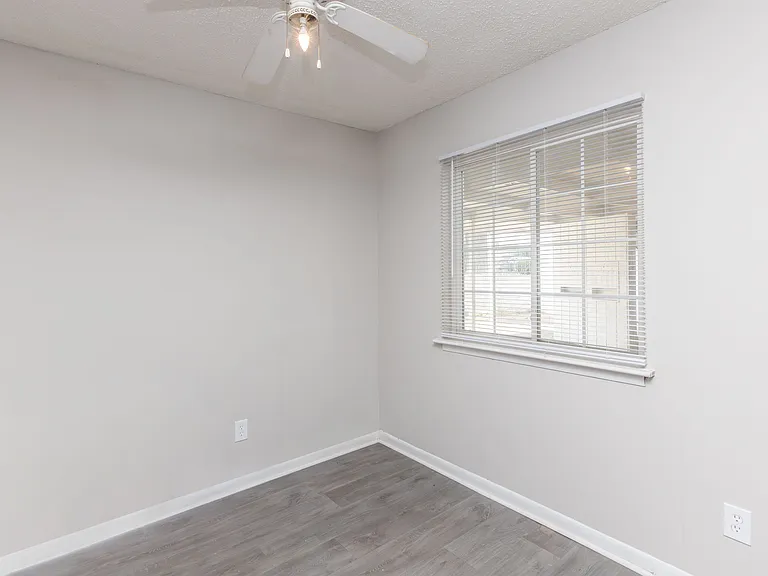 Cielo @ 325 Apartments — Photo 18