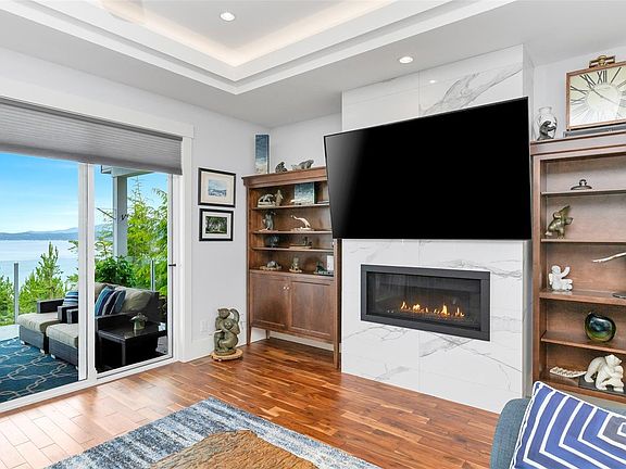 4th image of 7420 Thornton Hts