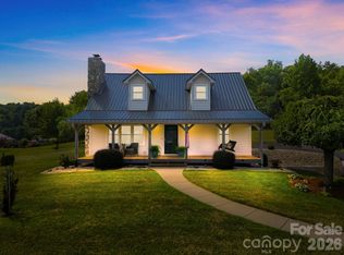 73 Rivercrest Ct, Canton, NC 28716