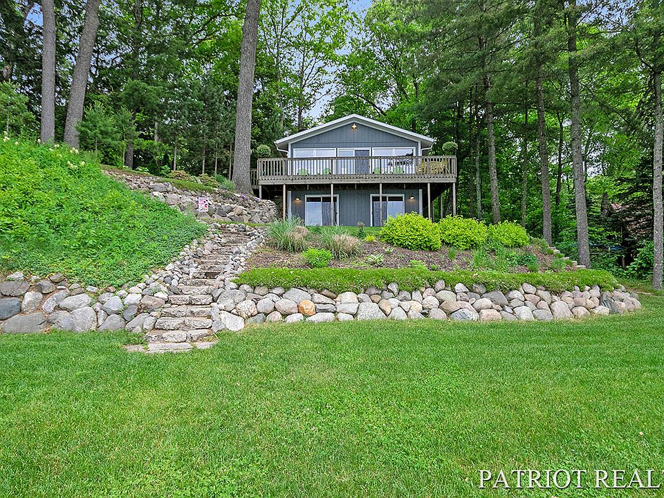 8688 Vanderstel Dr, Newaygo, MI 49337 Zillow