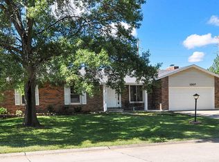 1307 S Victoria Ave, Columbia, MO 65201
