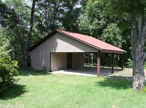 2nd image of 703 Meadowbrook Dr
