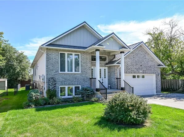16 Church St, Jarvis, ON N0A 1J0