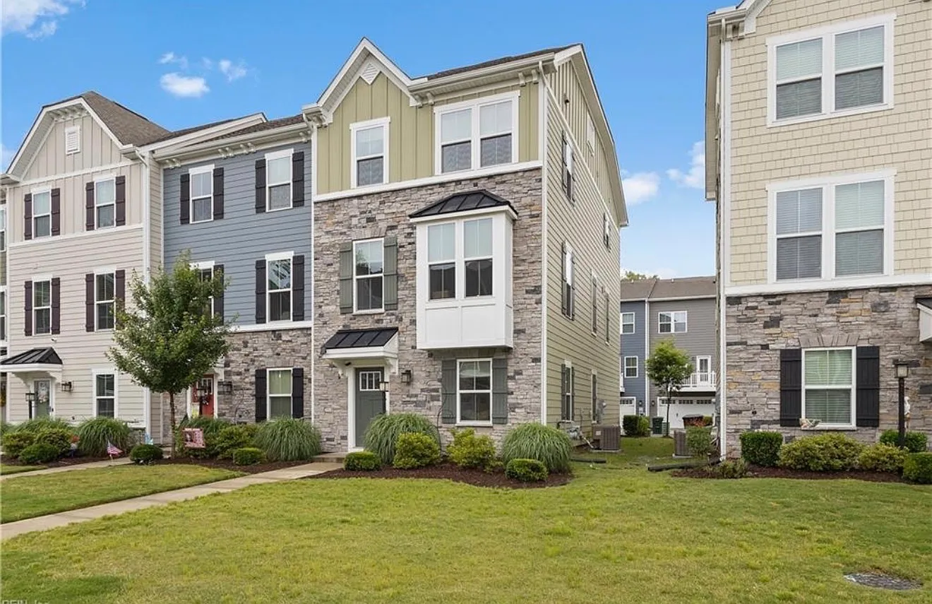3 bed, 2.5 bath, 2134 sqft, $4,000 — Photo 4