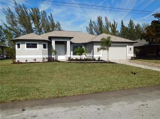 463 SE 18th Ave, Cape Coral, FL 33990