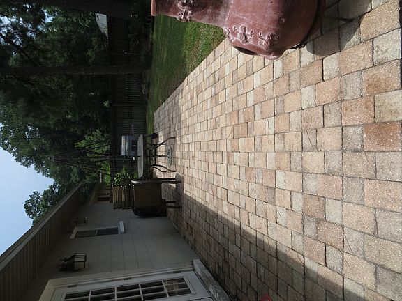 3rd image of 4622 NW 29th Ave