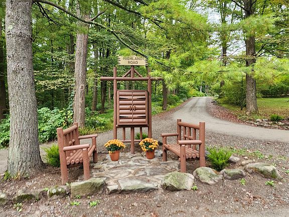 5th image of 167 Highland Road