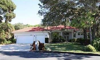 1st image of 1096 Laurel Woods Dr