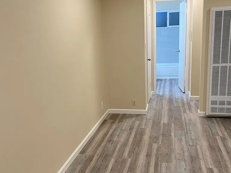 923 Tamarack — Photo 9