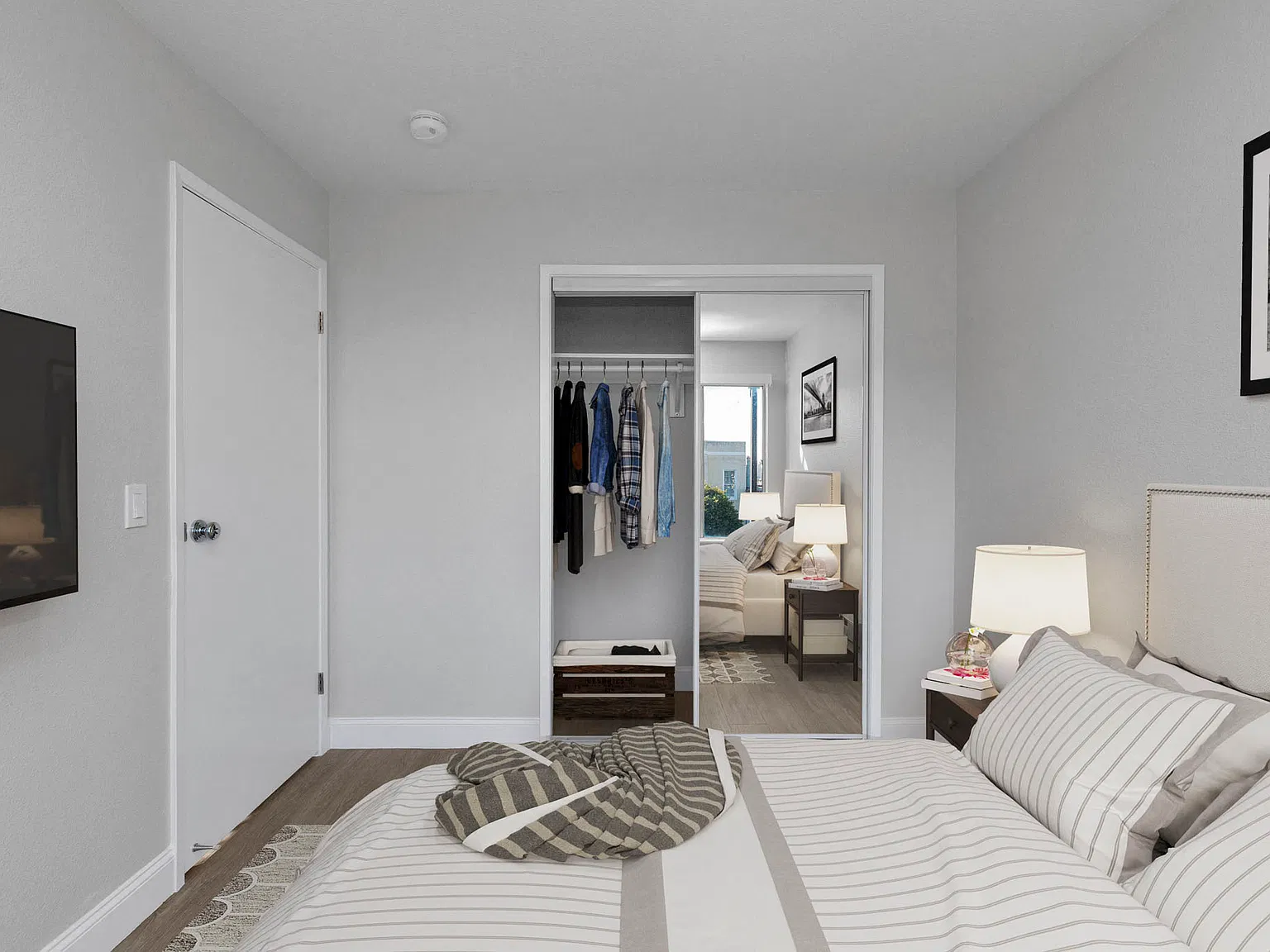 1064 Dolores St Unit 02 - Main Image