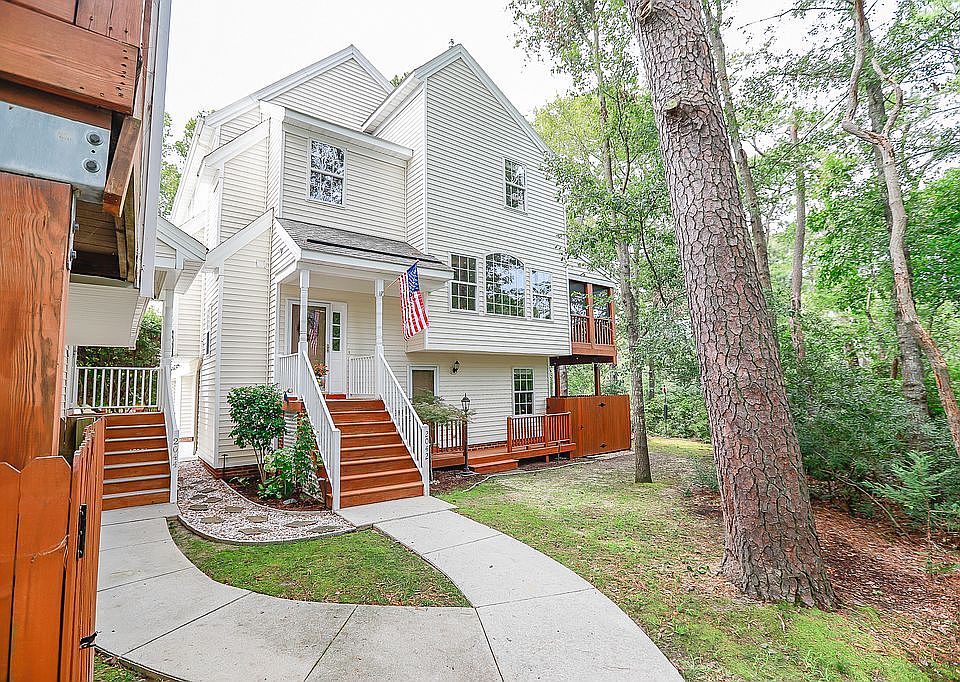 1st image of 2042 Nicklaus Dr